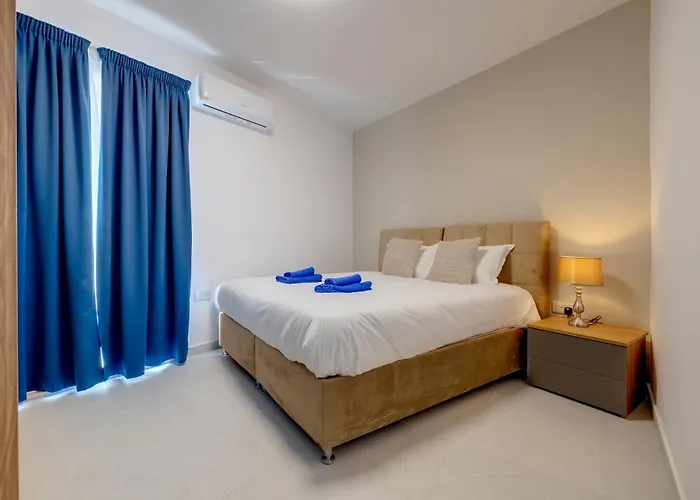 Wave Crest Holiday Apartments