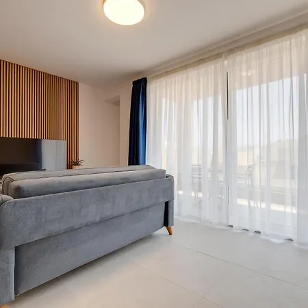 Wave Crest Holiday Apartments St. Paul's Bay Buitenkant foto