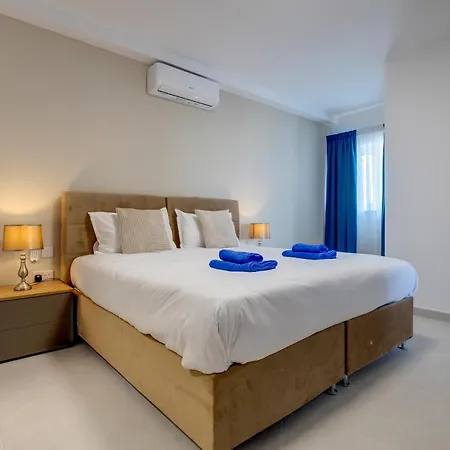 Wave Crest Holiday Apartments St. Paul's Bay Buitenkant foto