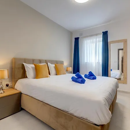Wave Crest Holiday Apartments St. Paul's Bay Buitenkant foto