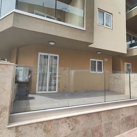 Wave Crest Holiday Apartments St. Paul's Bay Buitenkant foto