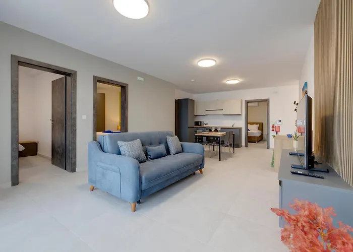 Wave Crest Holiday Apartments