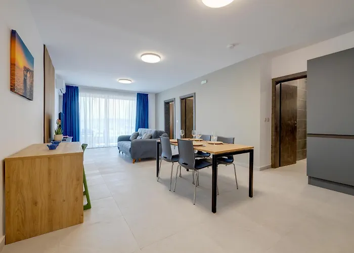 Wave Crest Holiday Apartments