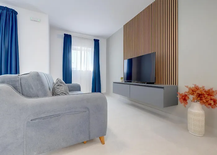 Wave Crest Holiday Apartments