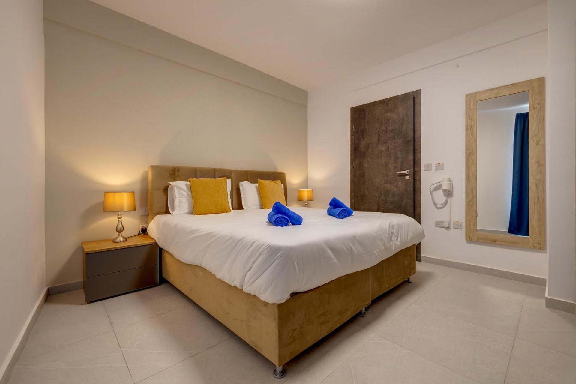 Wave Crest Apartment