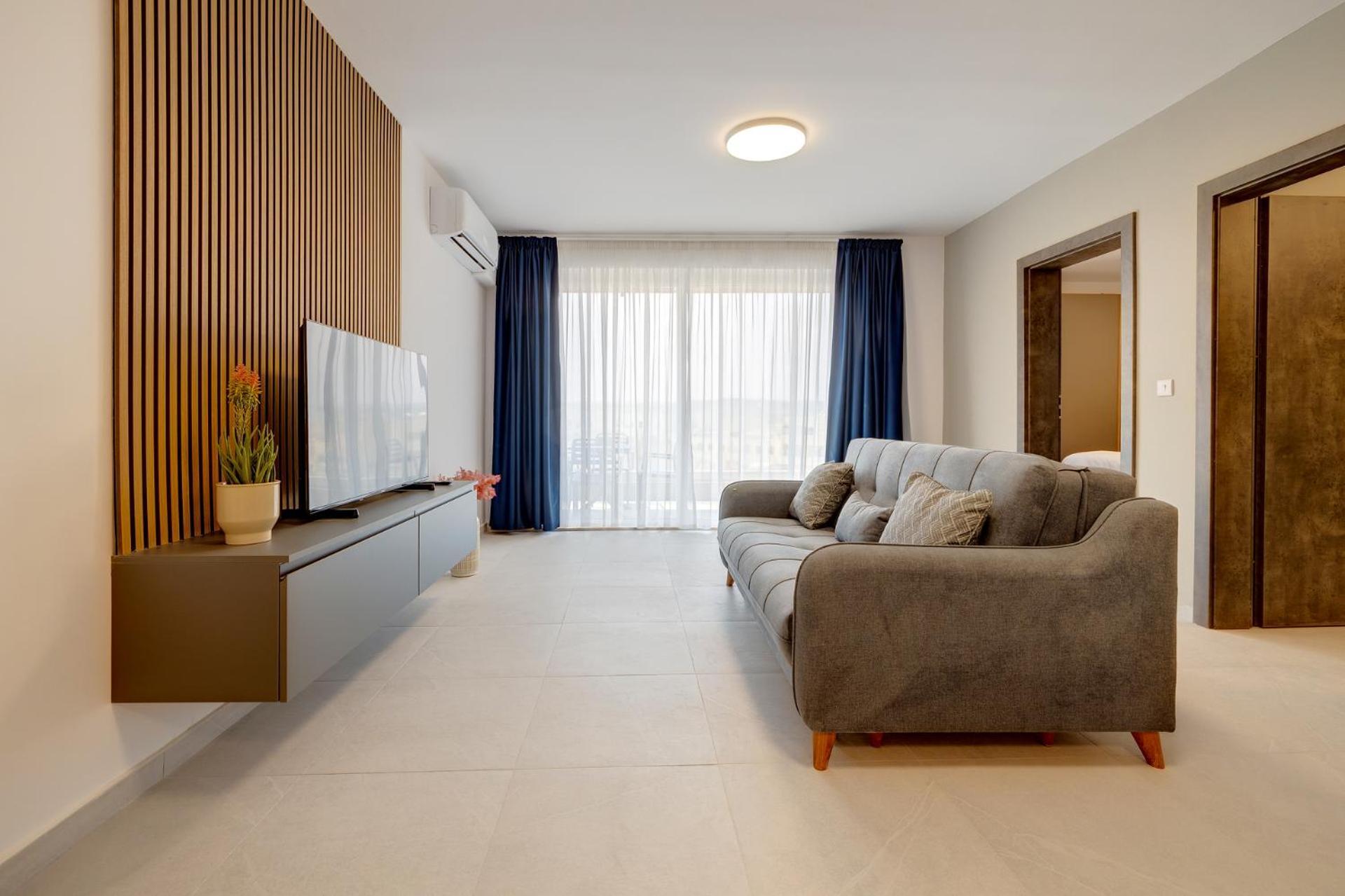 Apartment Wave Crest
