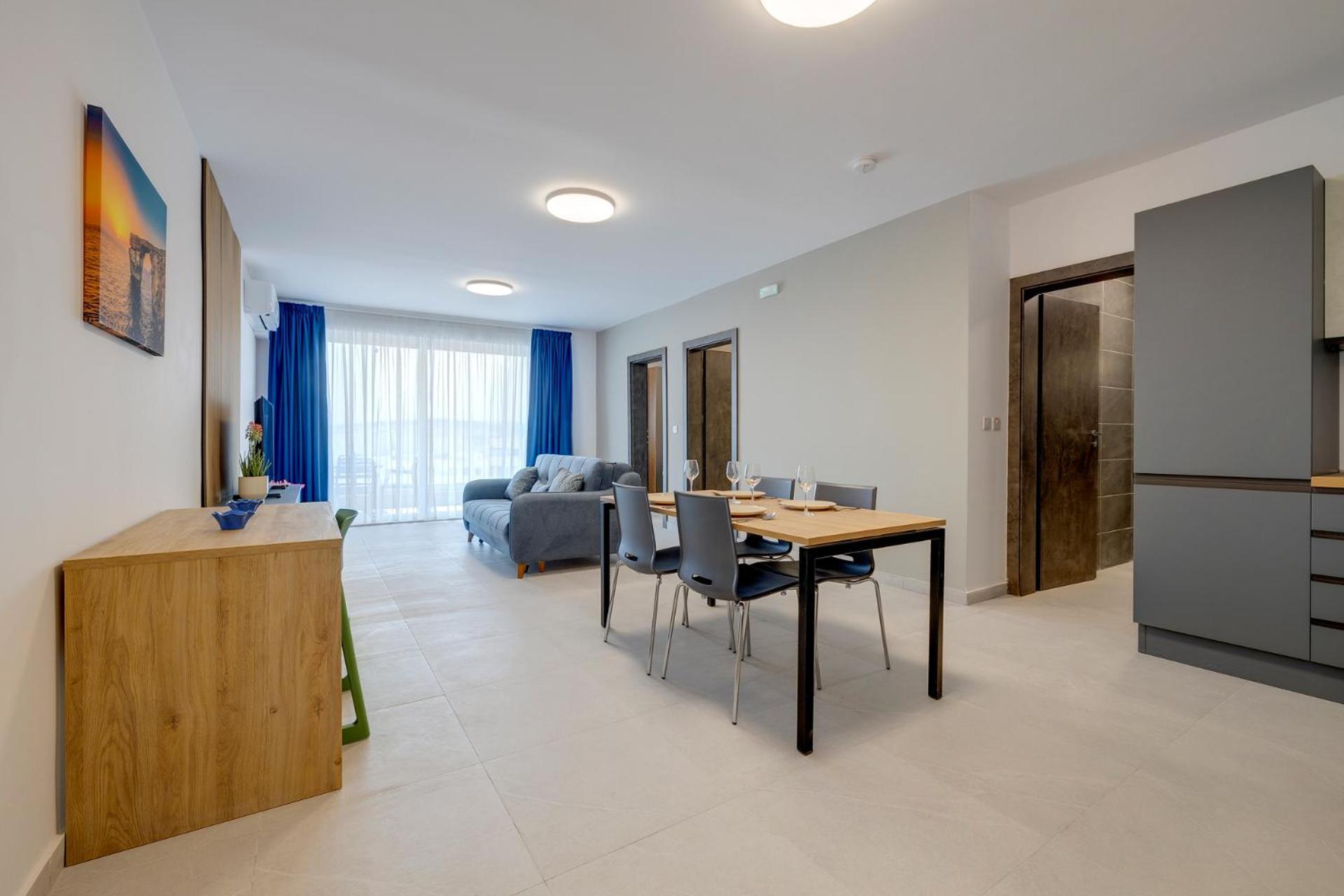 Apartment Wave Crest *